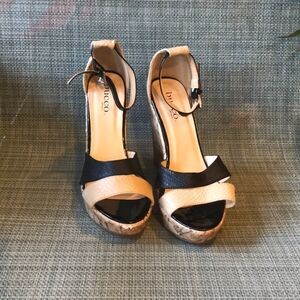 CORK Wedges Mercy Bucco Capensis Wedge